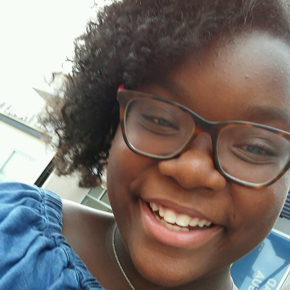 Meet your Posher, Amaya