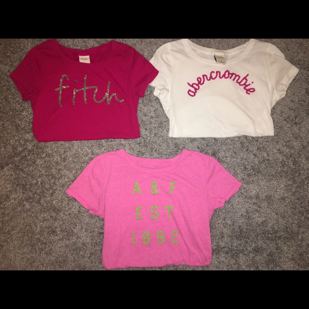 T-shirts (only been worn once)