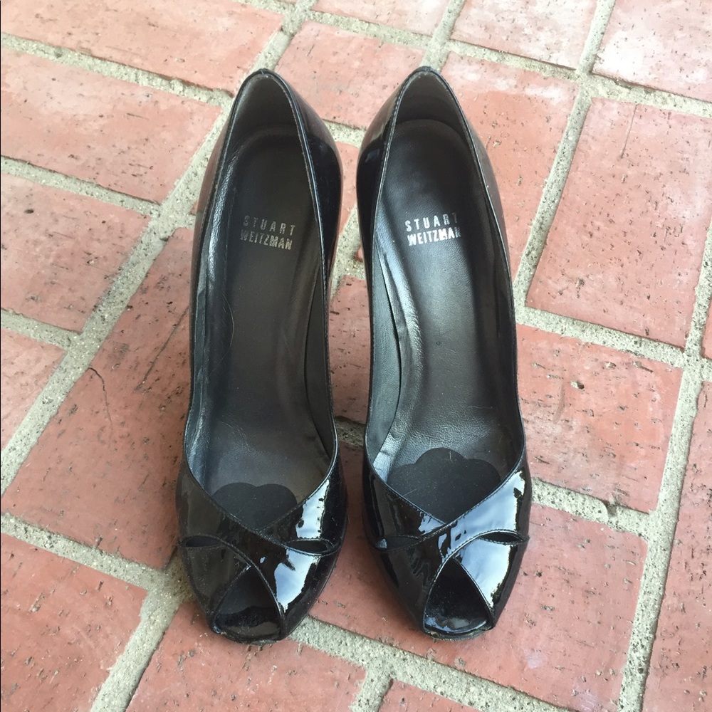 Gorgeous like-new Stuart Weitzman heels.