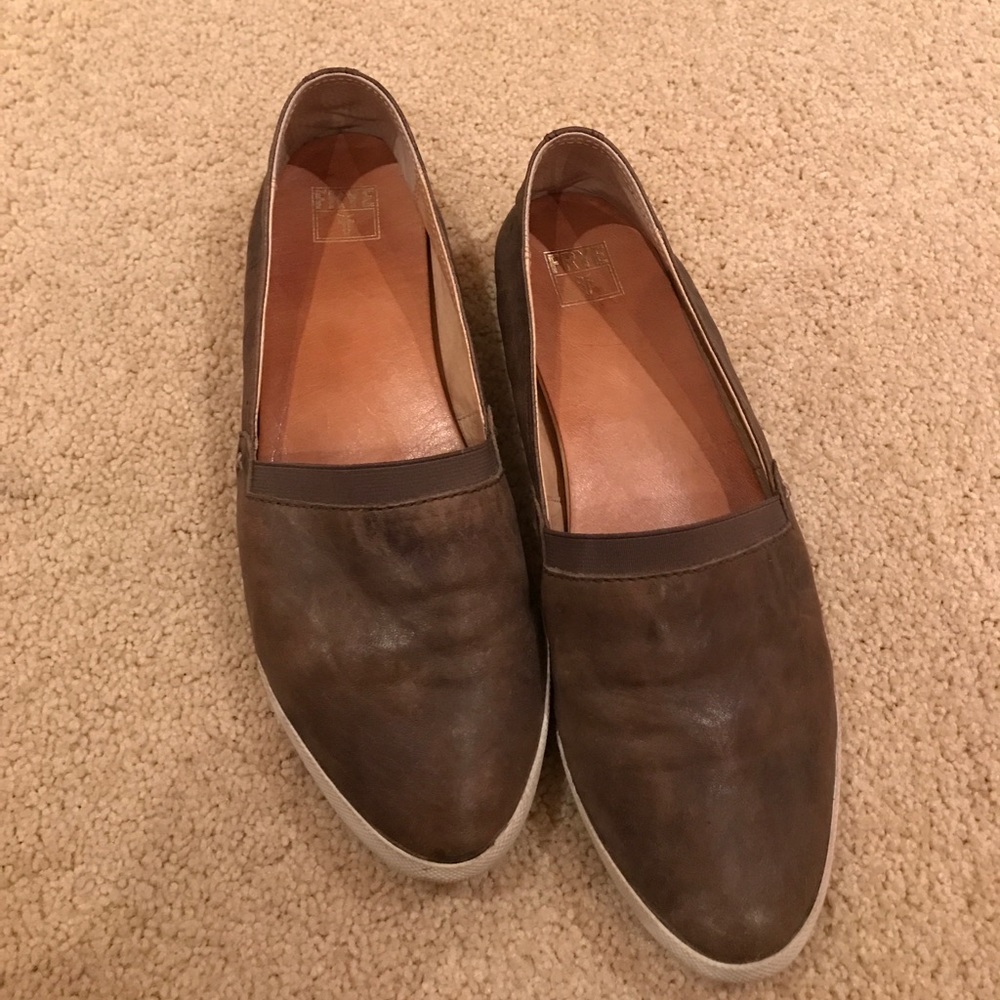 Frye Distressed Brown Slip On Sneaker Size 9