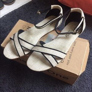 Toms Sandals
