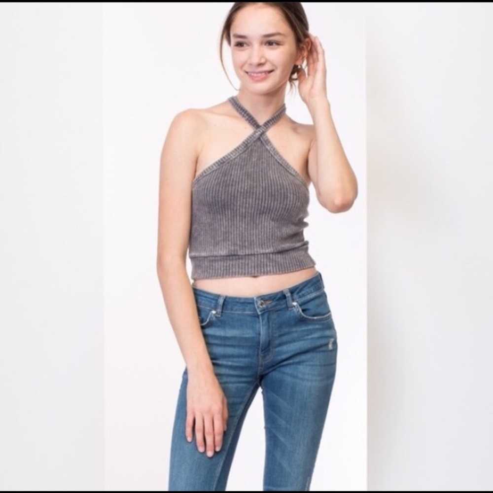 April Spirit Criss Cross Crop Top, Gray