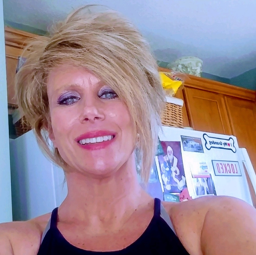 Meet your Posher, Shelbi