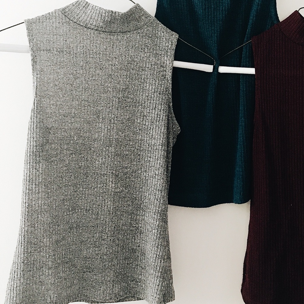 Gray top, high neck/turtle neck sleeveless top!