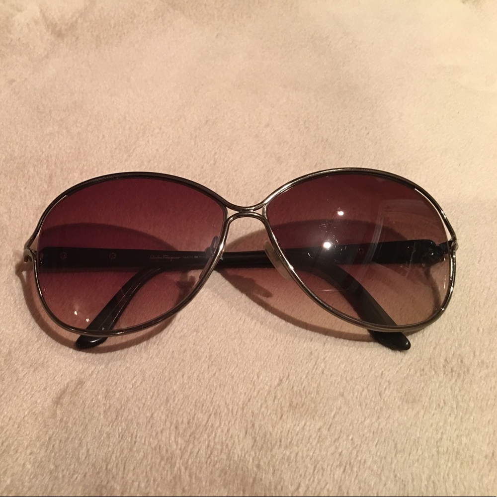 Salvatore Ferrigamo sun glasses