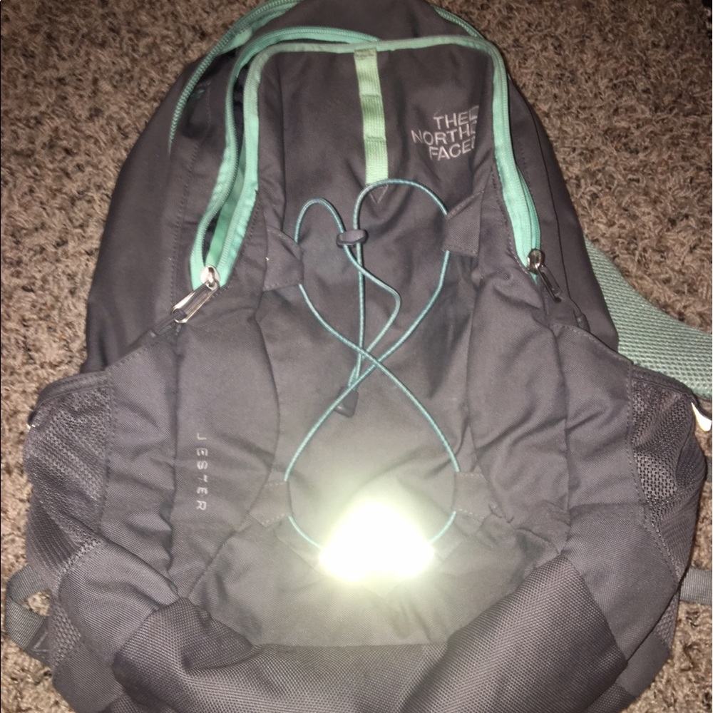 NORTH FACE JESTER BACKPACK
