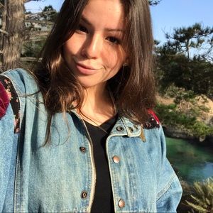 Meet your Posher, Lauren