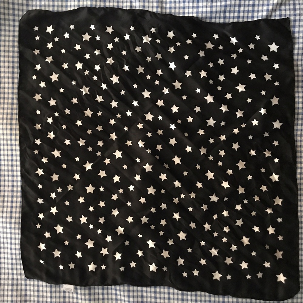 Star print scarf