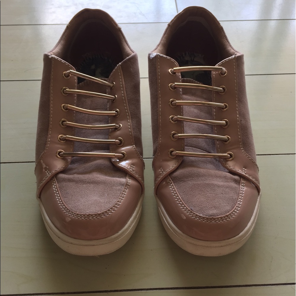 ❌❌SOLD❌❌ALDO SNEAKERS❌❌