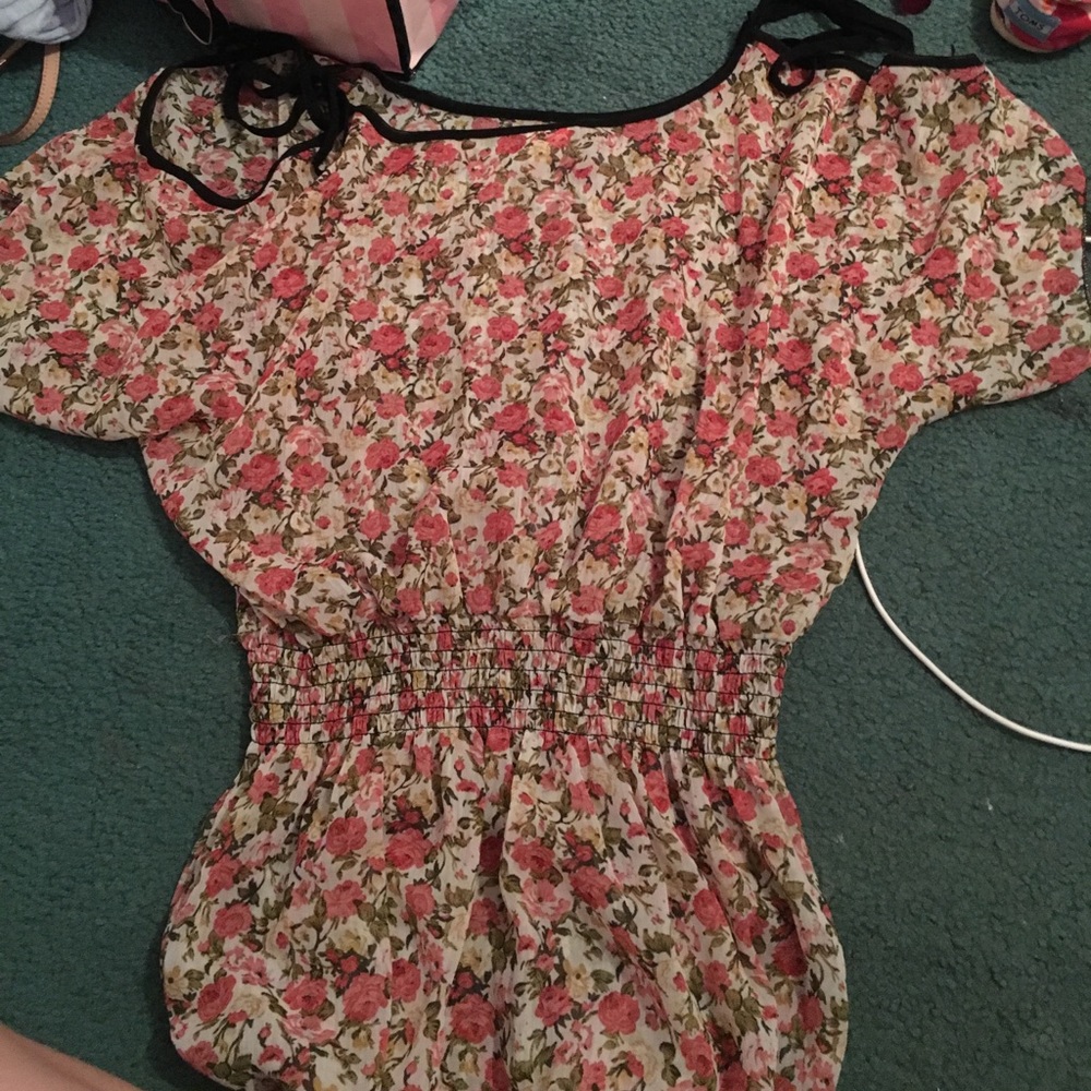 Flower off Shoulder