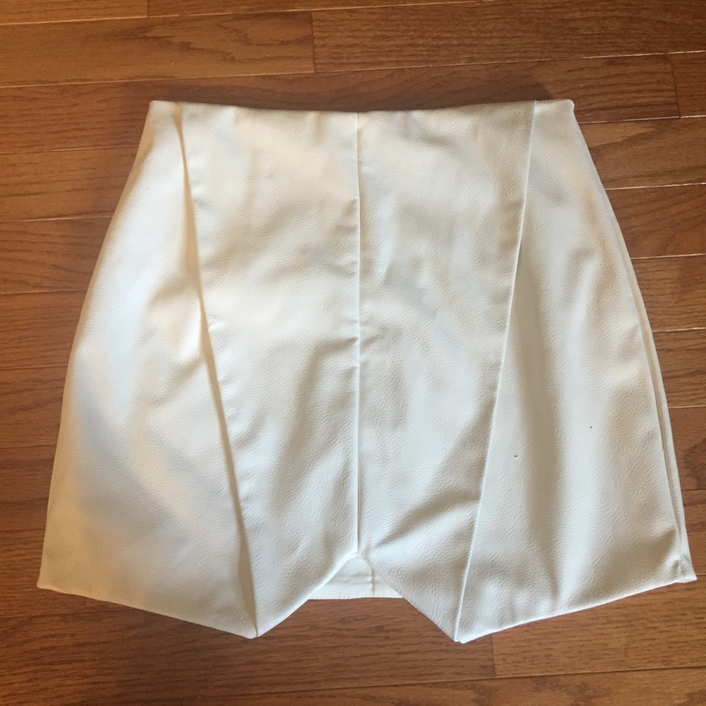Angel Biba white pleather skirt