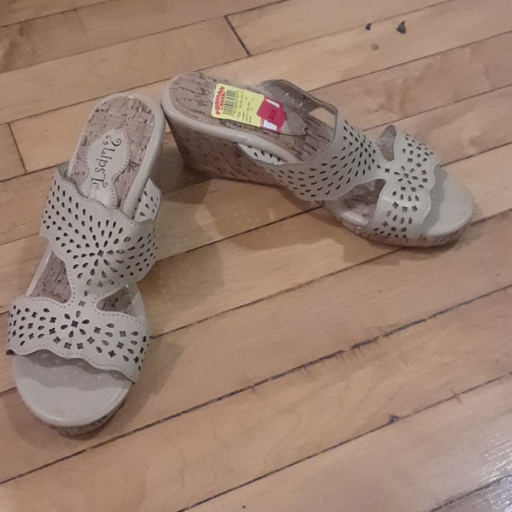 Bamboo Canvas Low Wedge Sandals