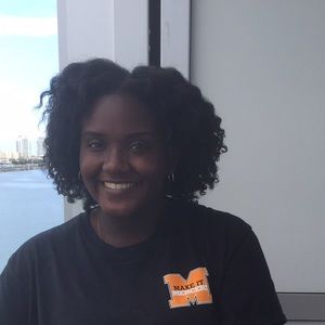 Meet your Posher, Erika