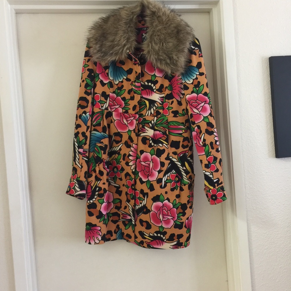 Leopard coat