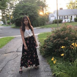 Meet your Posher, Mia