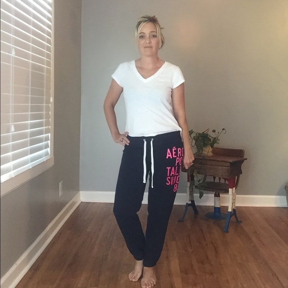 Aeropostale Joggers - Picture 3 of 5