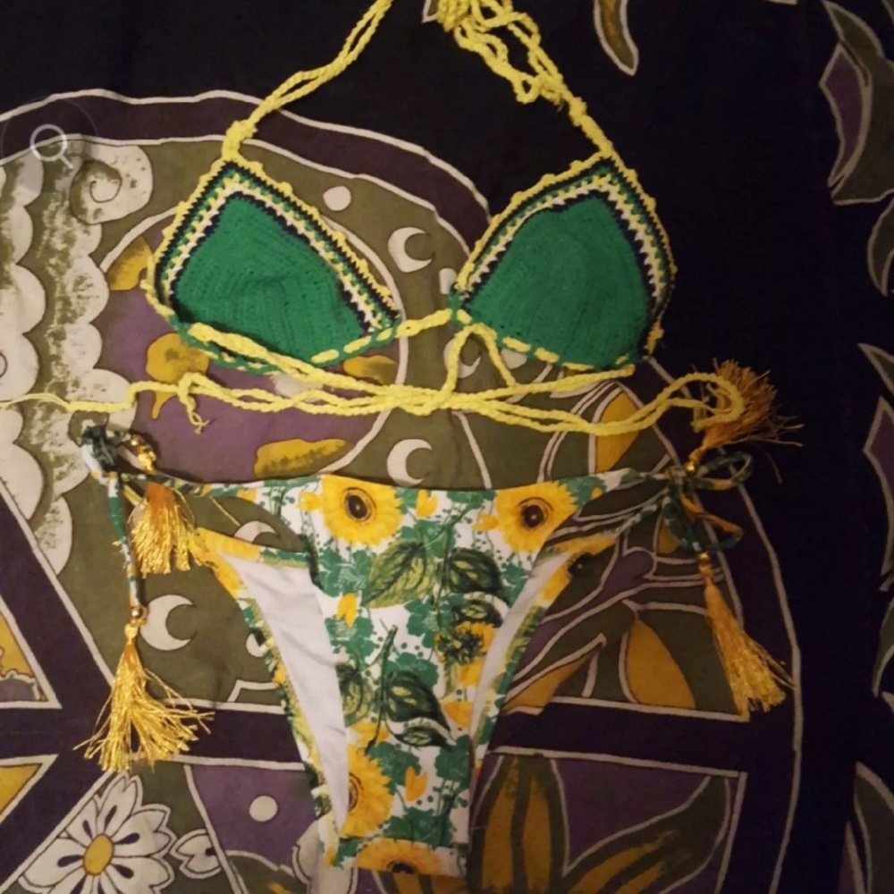 Dandelion crochet bikini