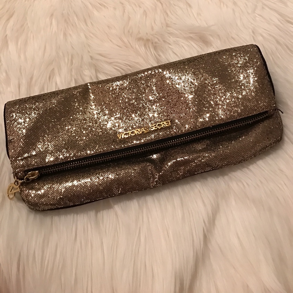 Victoria's secret pouch