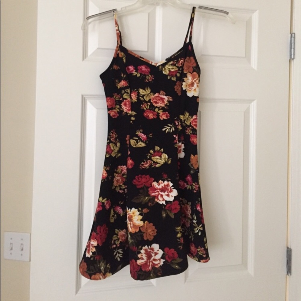 Floral forever 21 dress Large
