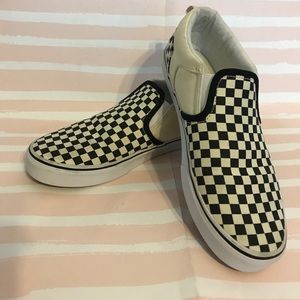 Vans checkered slip ones