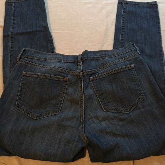 Old navy skinny jeans - Picture 2 of 3