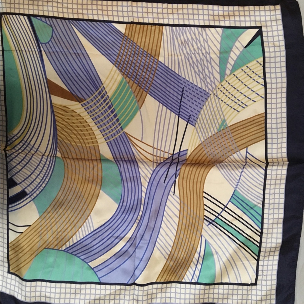 Printed square scarf