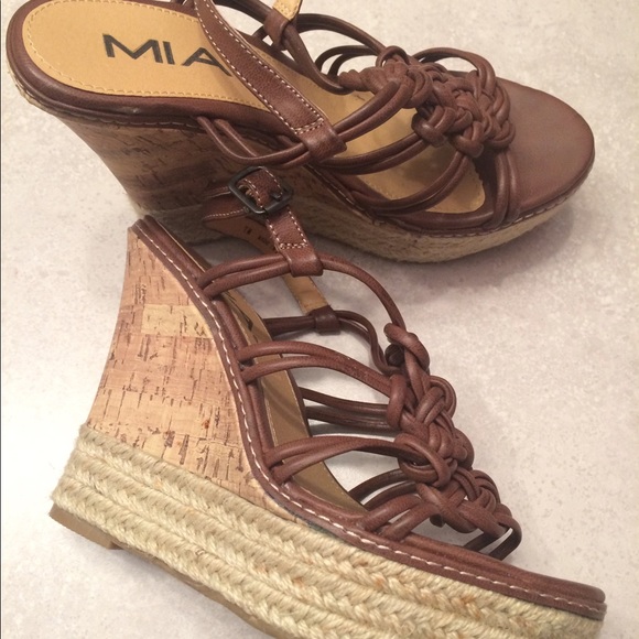 MIA Strappy Brown Wedge sandals Sz 7M - Picture 3 of 7