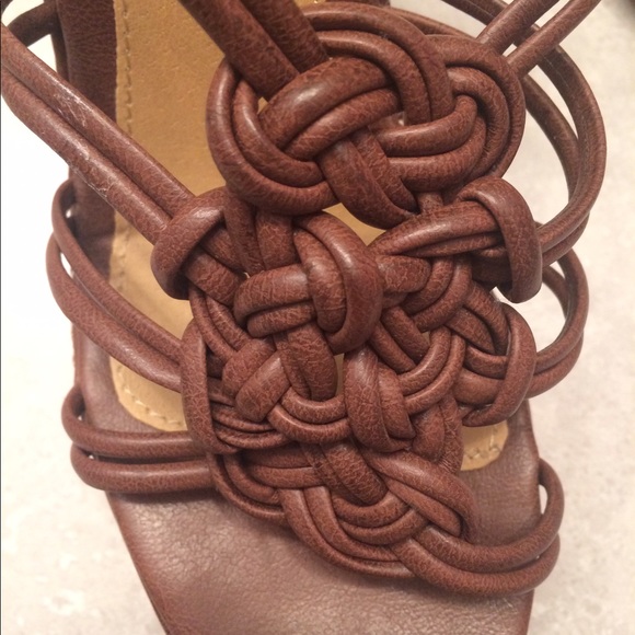 MIA Strappy Brown Wedge sandals Sz 7M - Picture 4 of 7