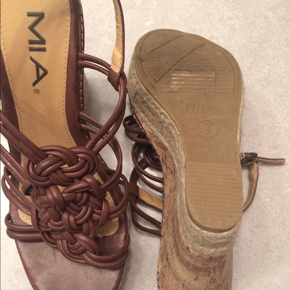 MIA Strappy Brown Wedge sandals Sz 7M - Picture 6 of 7