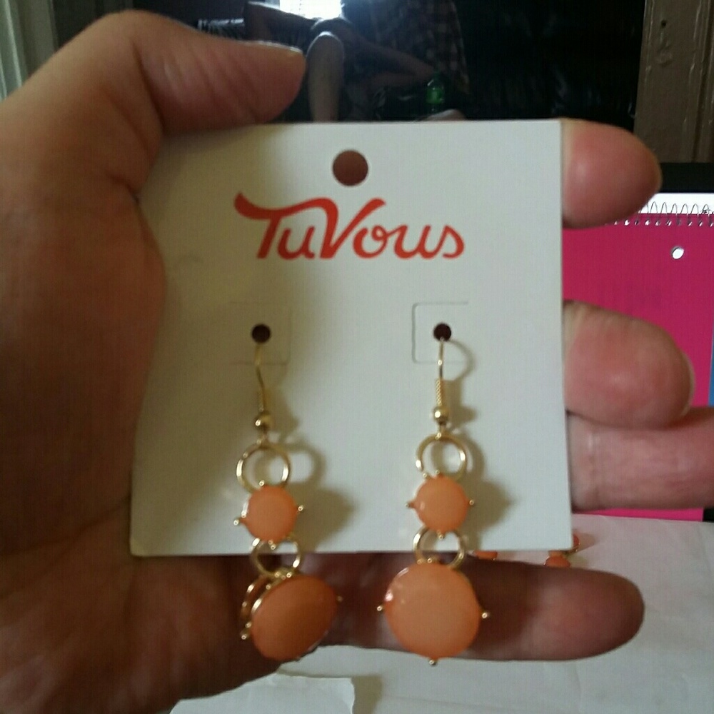TuVous earrings and bracelet set