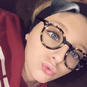 Meet your Posher, Kiersten