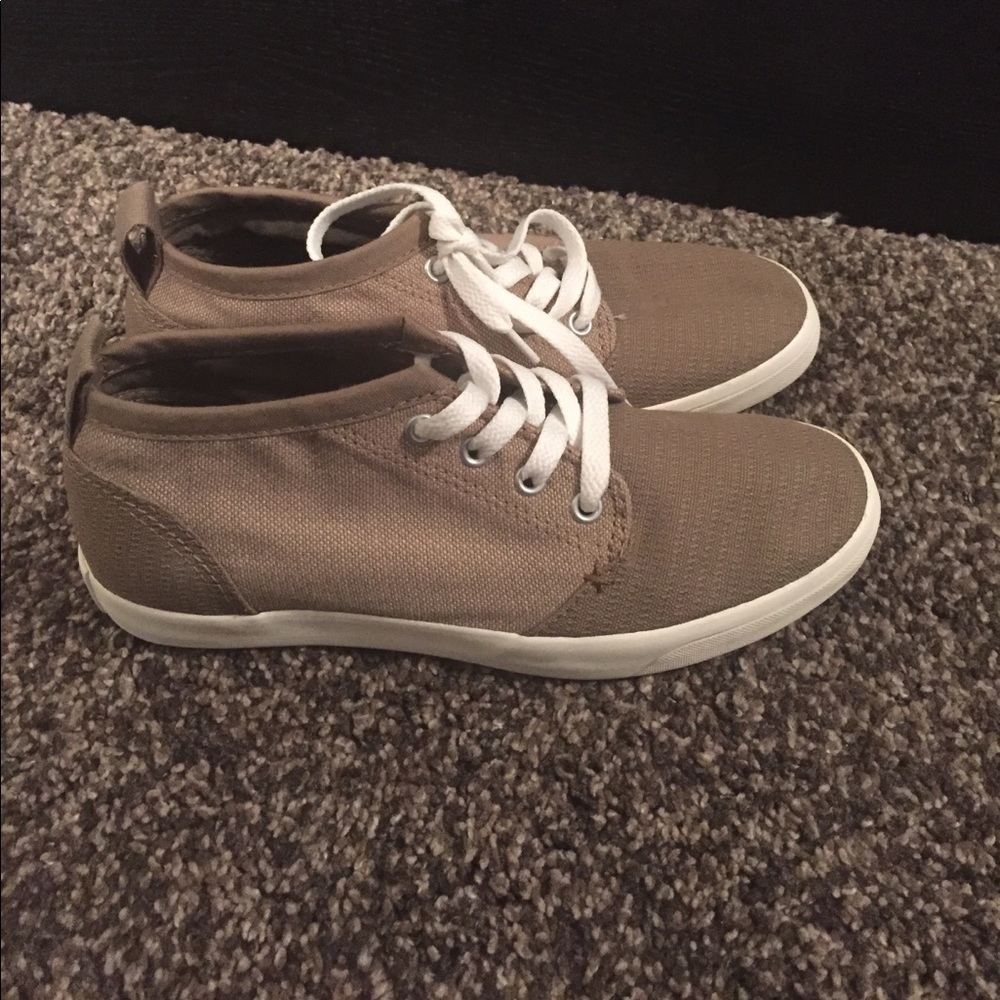 Converse soft canvas Lace Up sneakers