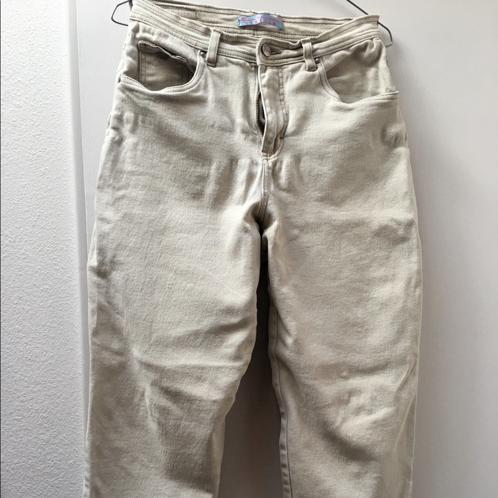 Hold Gloria Vanderbilt sz 8 off white relaxed fit