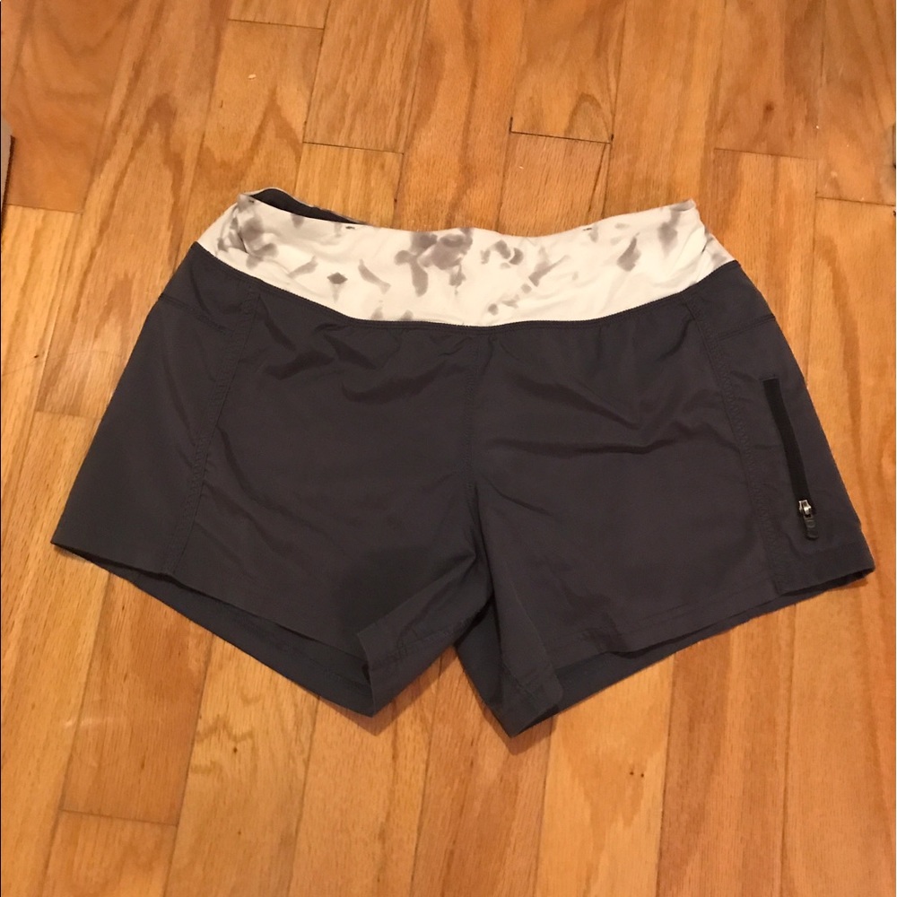 Lululemon Gray Shorts Size 6