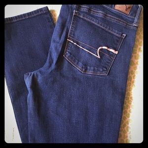 American Eagle Skinny Super Stretch size 12 short