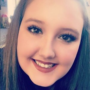 Meet your Posher, Tori