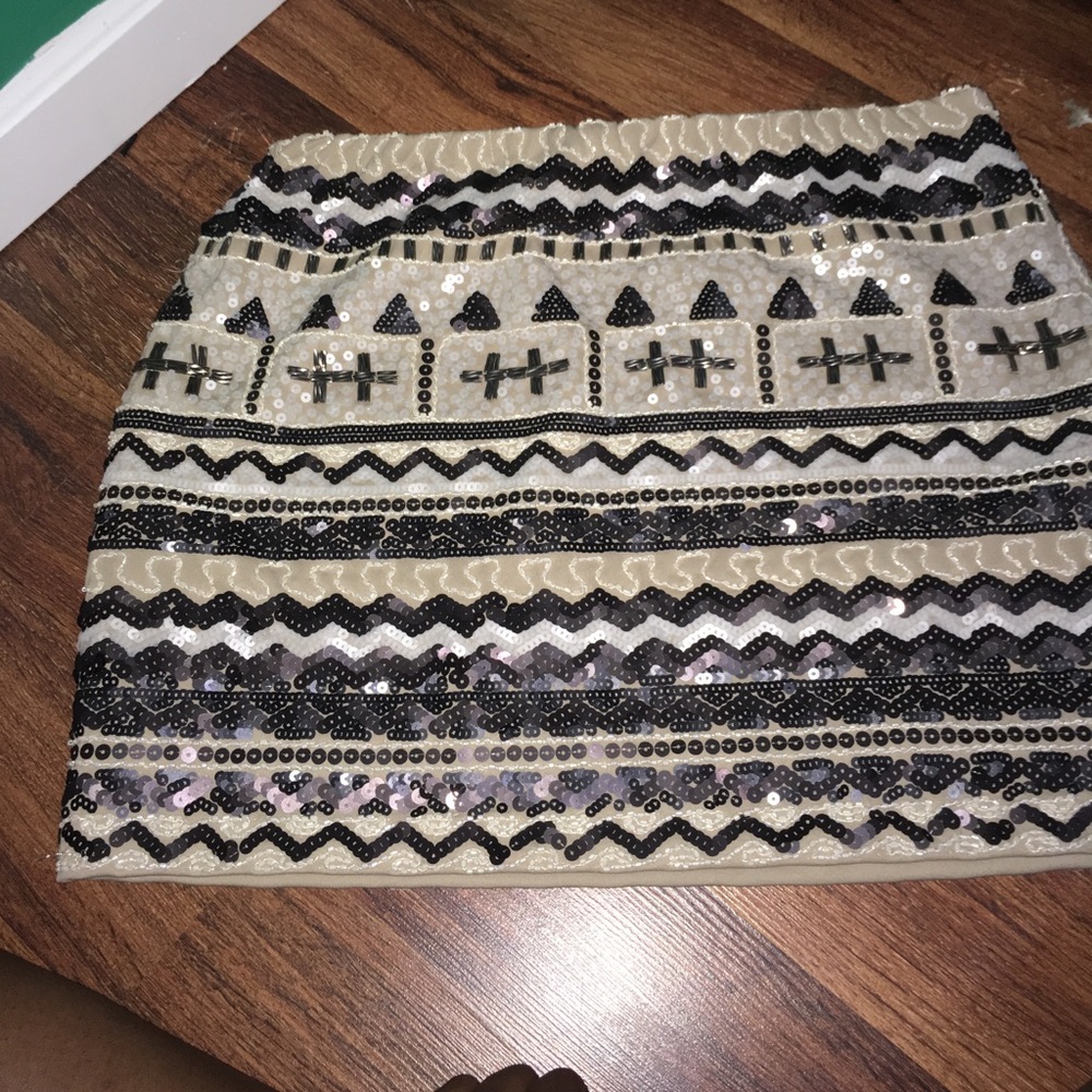 SOLD//Verty skirt
