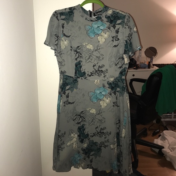 Rdalamal midi dress with flutter sleeves - Picture 1 of 1