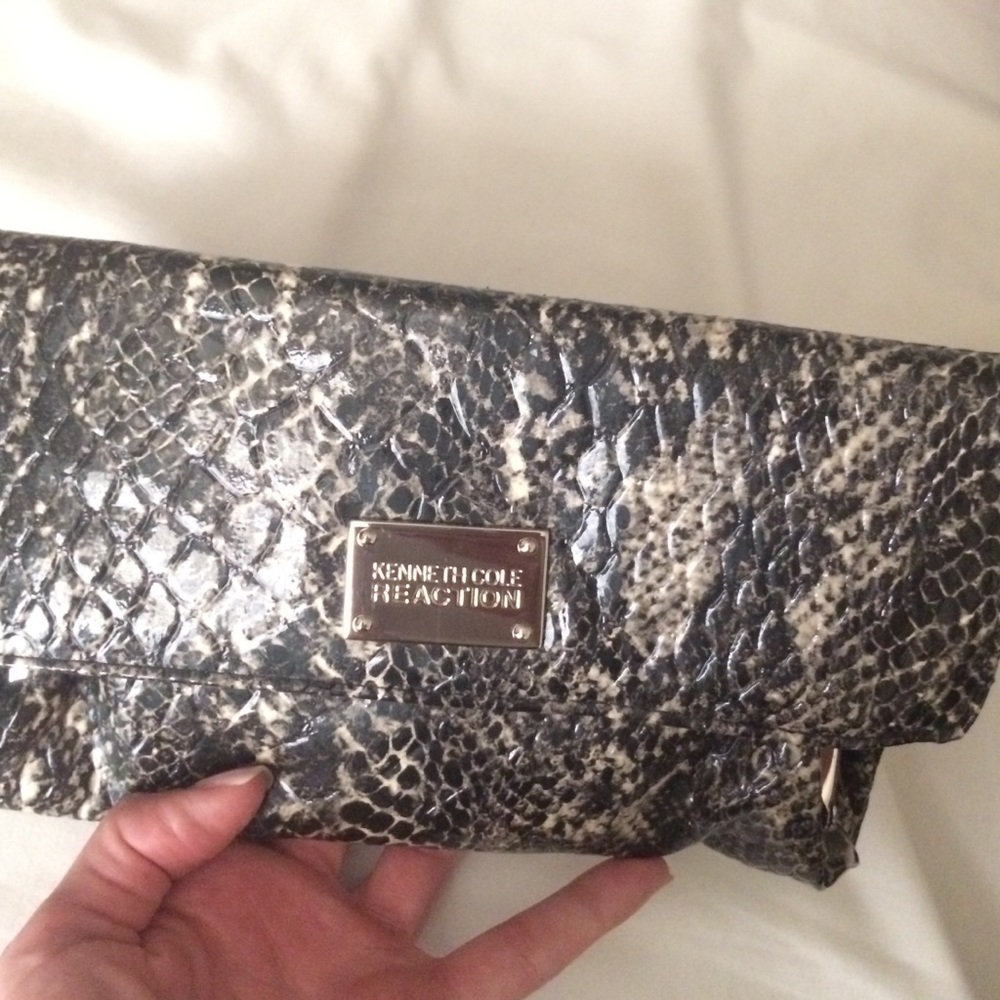 Kenneth Cole reaction wallet