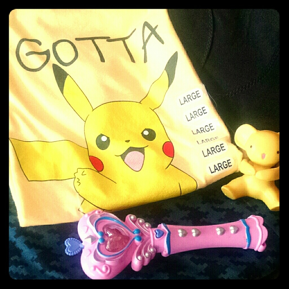 ✨FREE w/ Bundle✨  Pikachu Tee