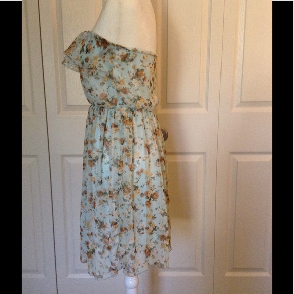 Hendii small/medium floral summer dress - Picture 2 of 5