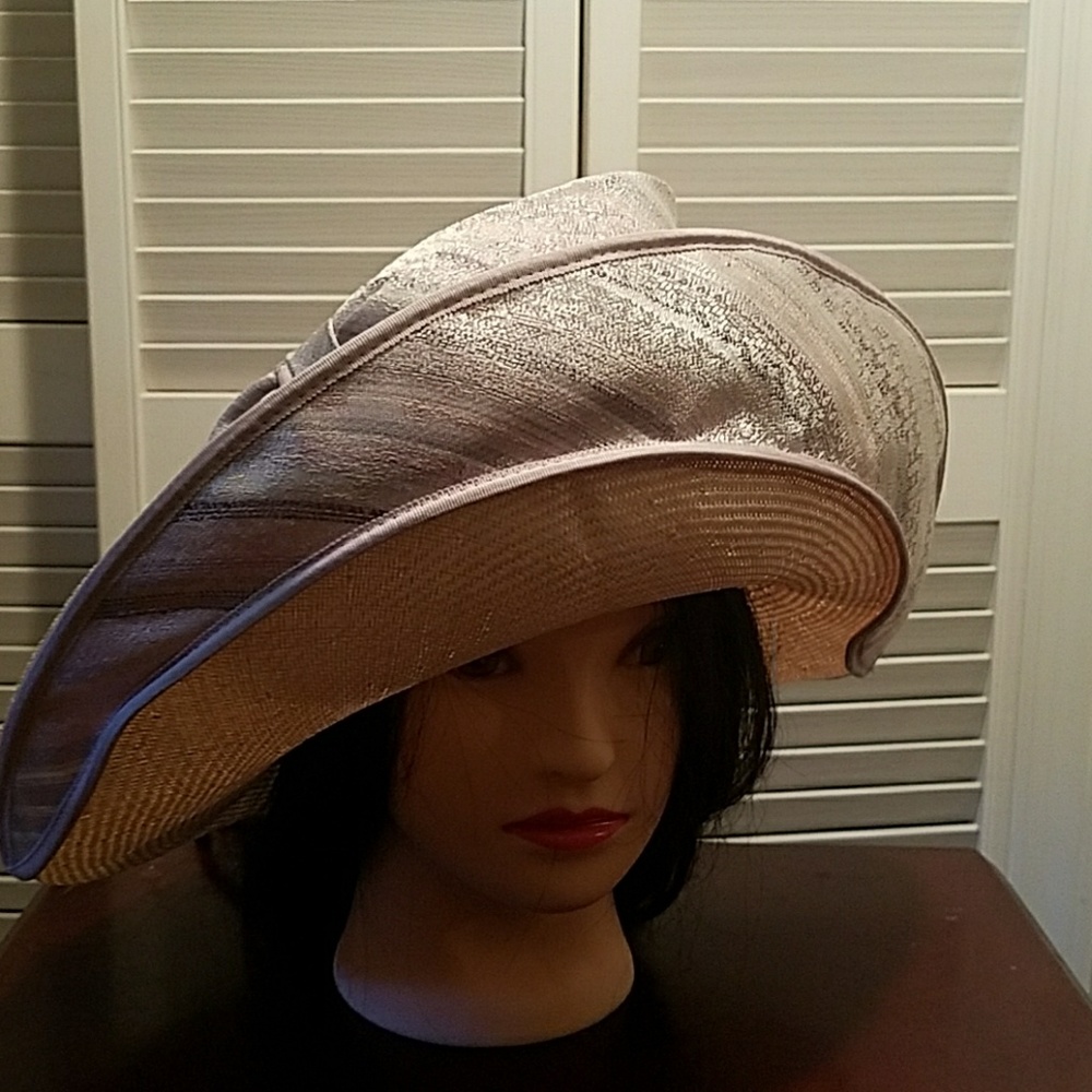 Glamorous Beige Hat with striped pinkish bow