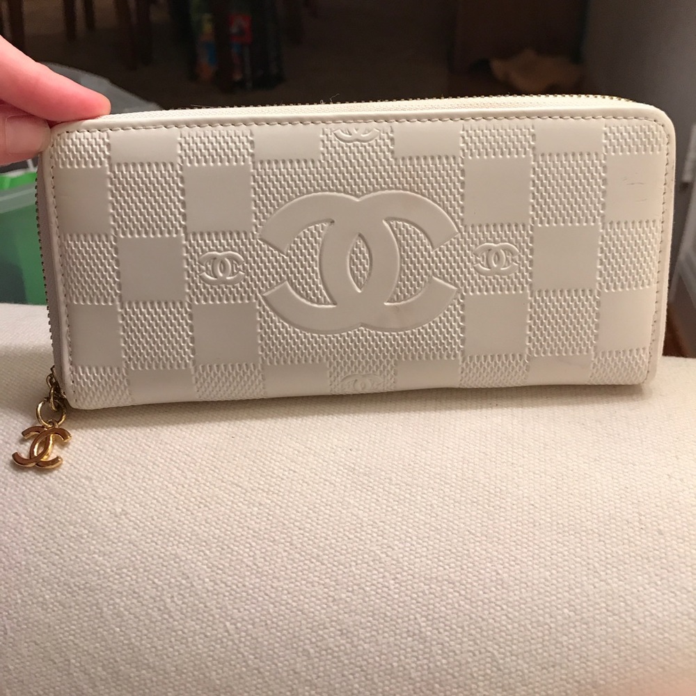 White wallet