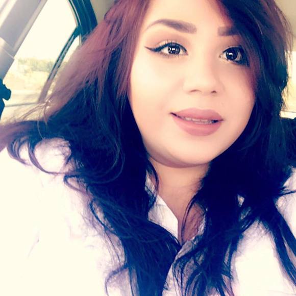 Meet your Posher, Debbie - Picture 1 of 1