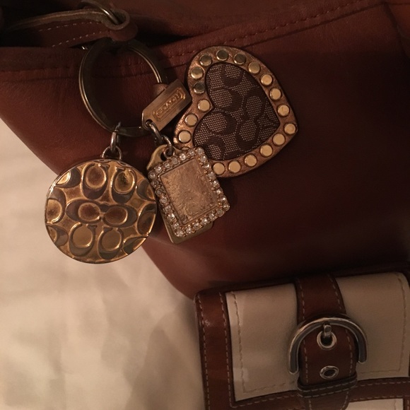 Authentic !!!!! Old school COACH - Picture 2 of 3