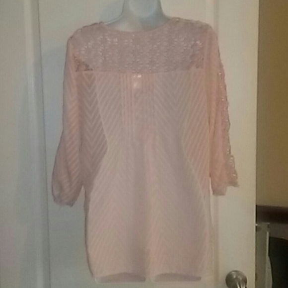 Sheer; thin lace too - Picture 2 of 3