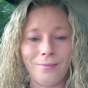 Meet your Posher, Desireaye