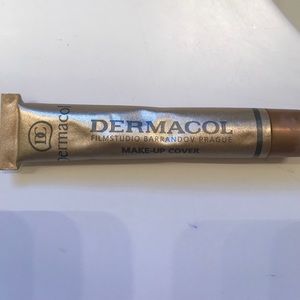 Dermacol foundation shade 221