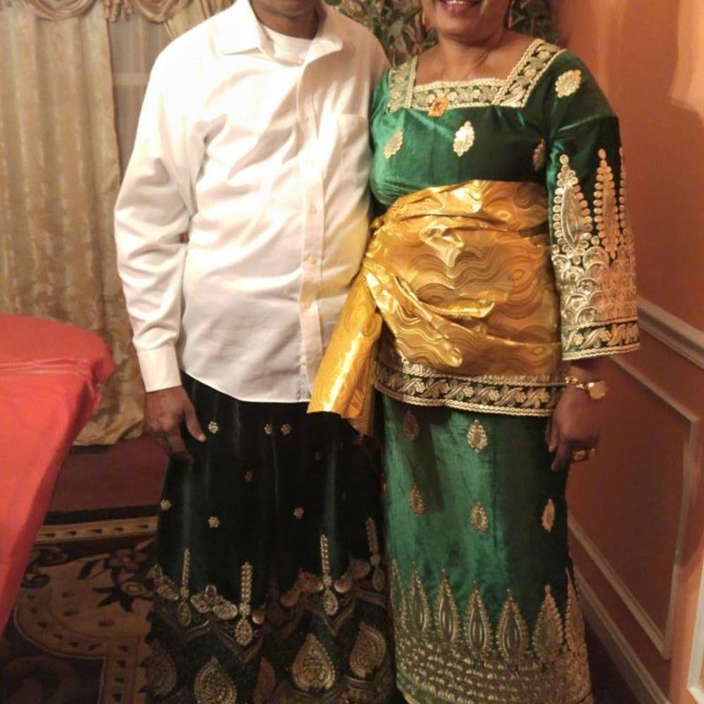 Meet your Posher, Elias