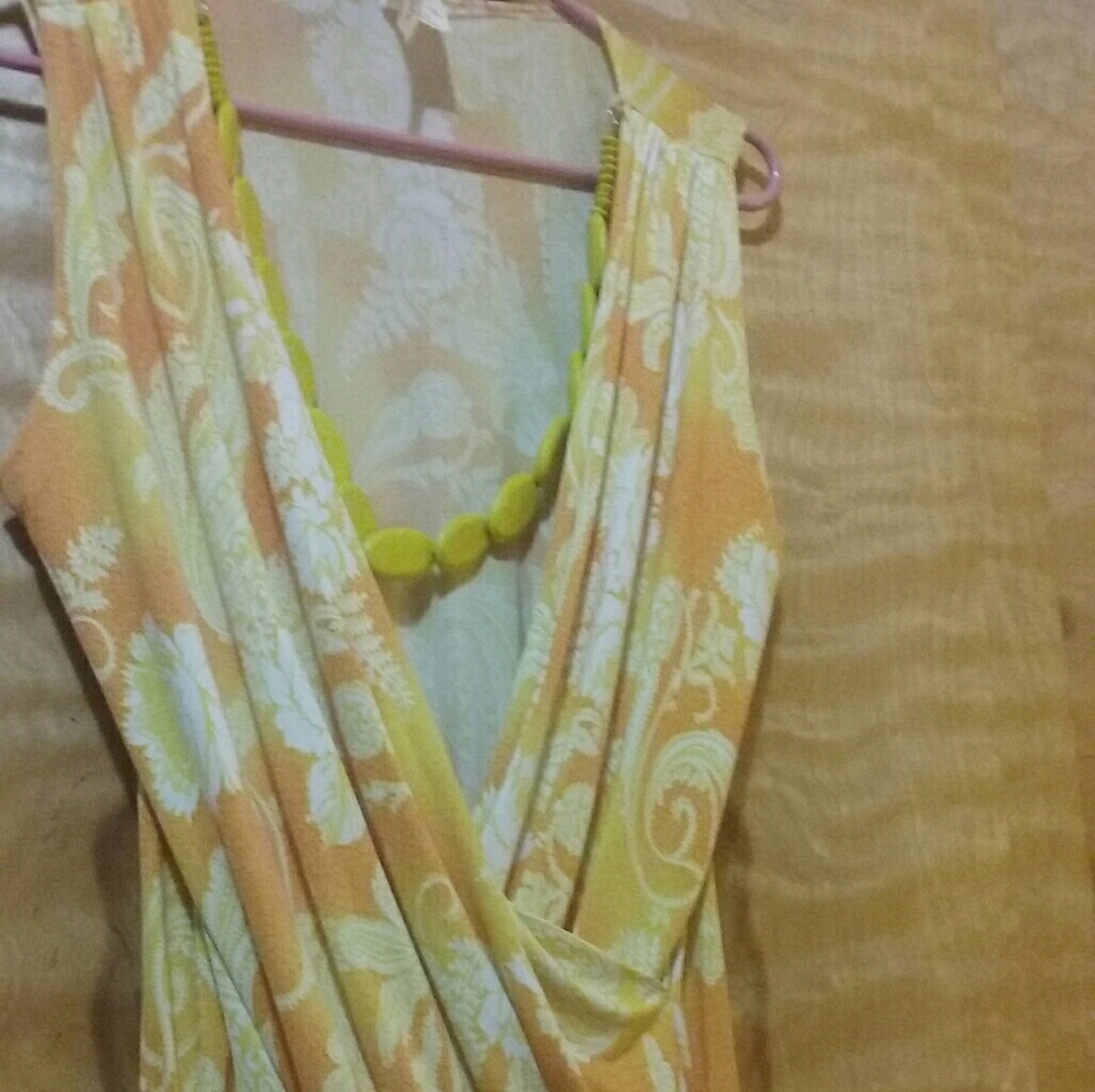 Plus size ladies top,  size 1x. Never worn.